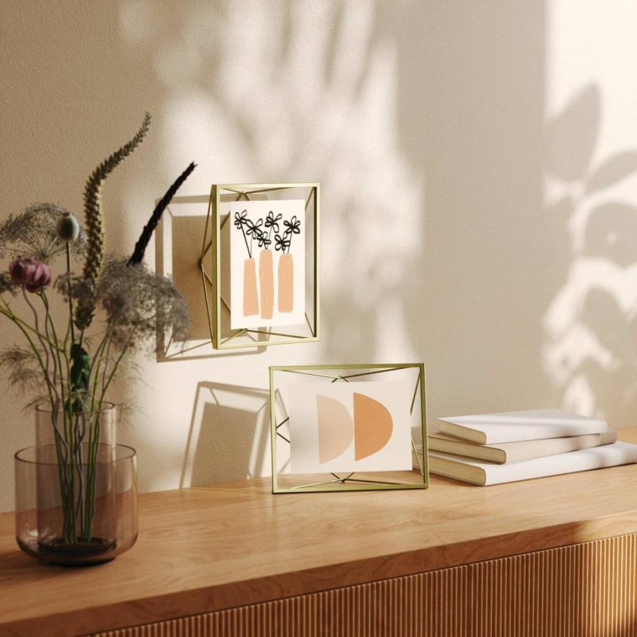 Umbra Prisma Brass Photo Frame - 5x7 Inch Metal Picture Display for Desk or Wall Decor