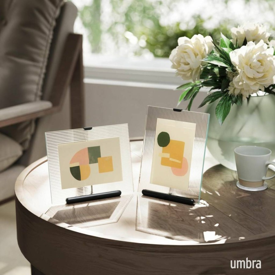 Umbra Brass Flute Photo Frame 4x6 Inches - Elegant Display for Pictures